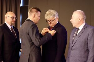 20260528_095503858_iOS