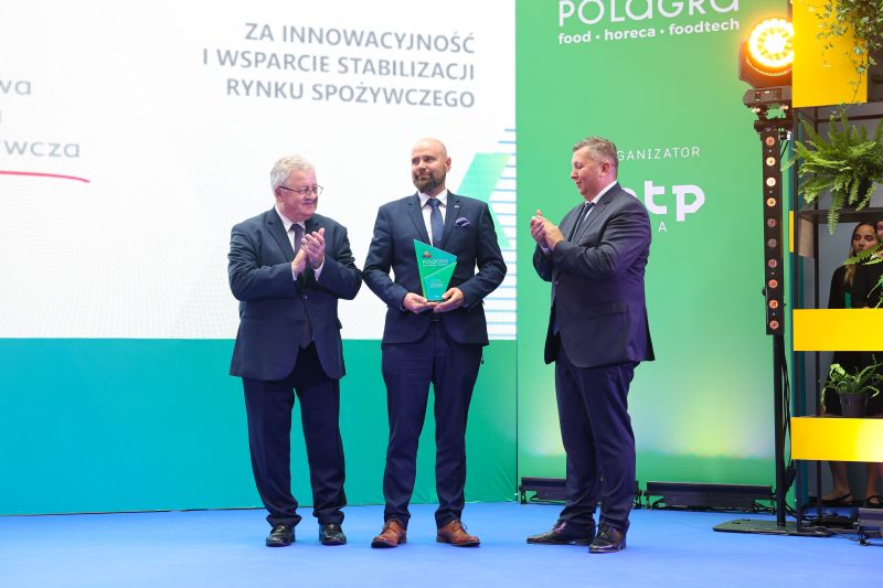 Krajowa Grupa Spożywcza S.A. wyróżniona za innowacyjność na Targach POLAGRA 2024